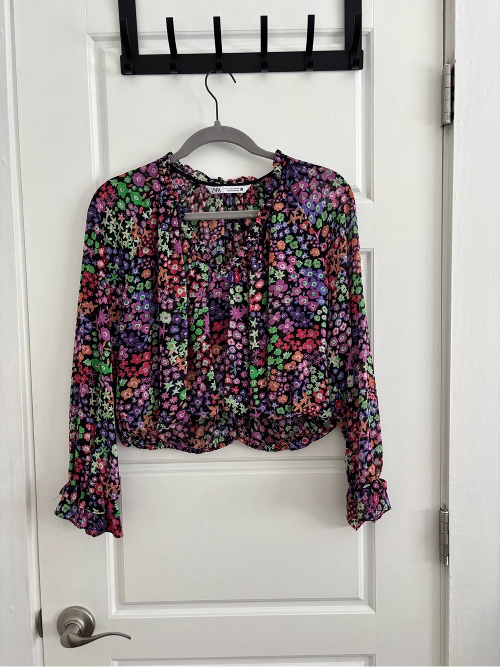 Zara Black Floral Ruffle V-Neck Blouse